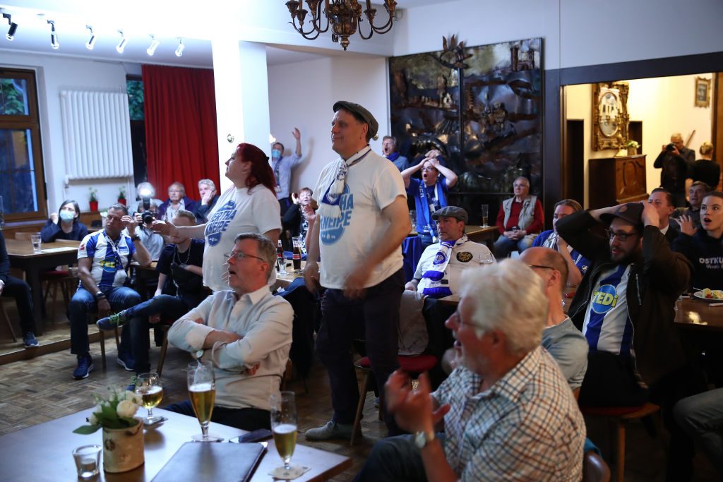 As Bundesliga Resumes, Fans Cheer From Afar