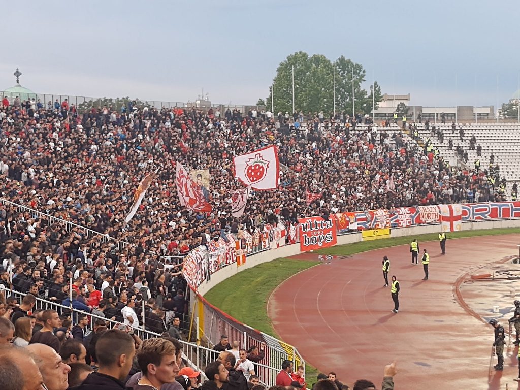 derby-belgrado-Stella Rossa