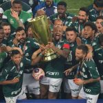 https___wp-images-onefootball-com_wp-content_uploads_sites_13_2020_08_fbl-bra-palmeiras-corinthians-trophy-1596925007-1000x667