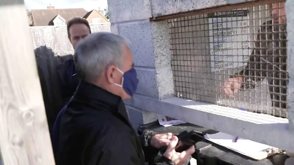 skysports-farnham-town_5128584