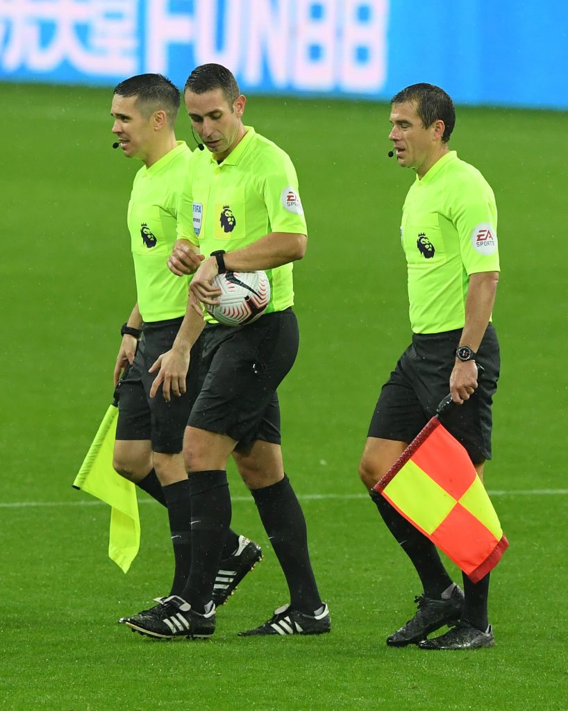 Arbitro David Coote
