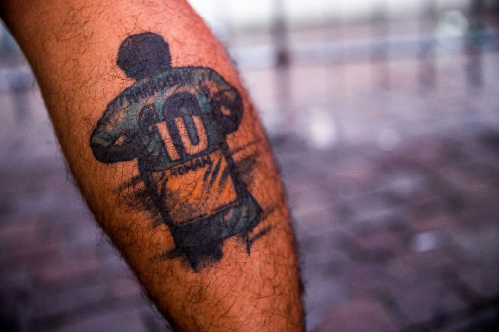 Argentinians Shocked By Sudden Death of Diego Maradona