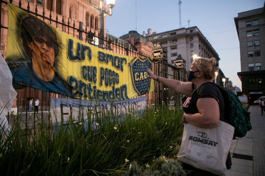 Argentinians Shocked By Sudden Death of Diego Maradona