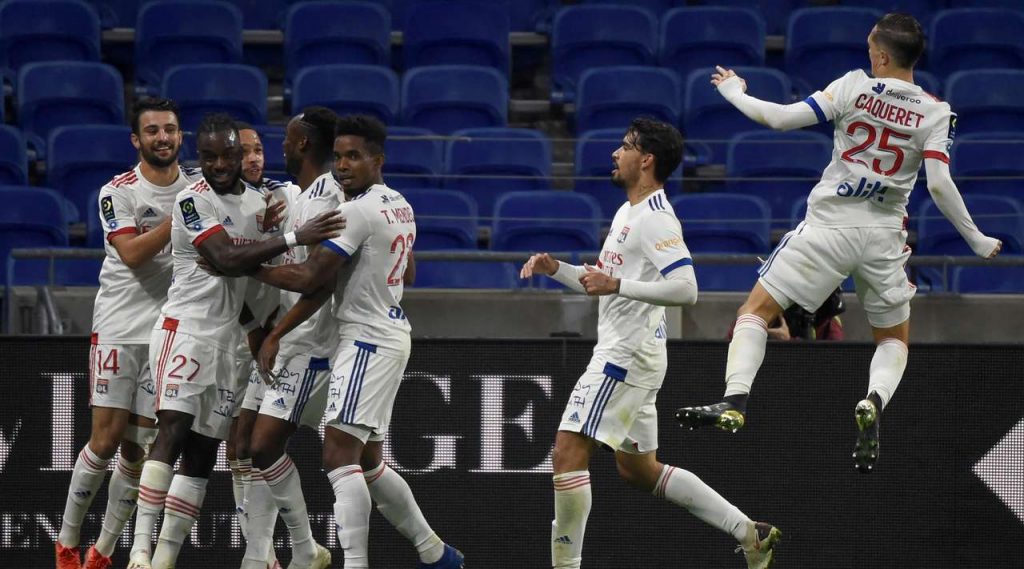 Lione batte Saint Etienne