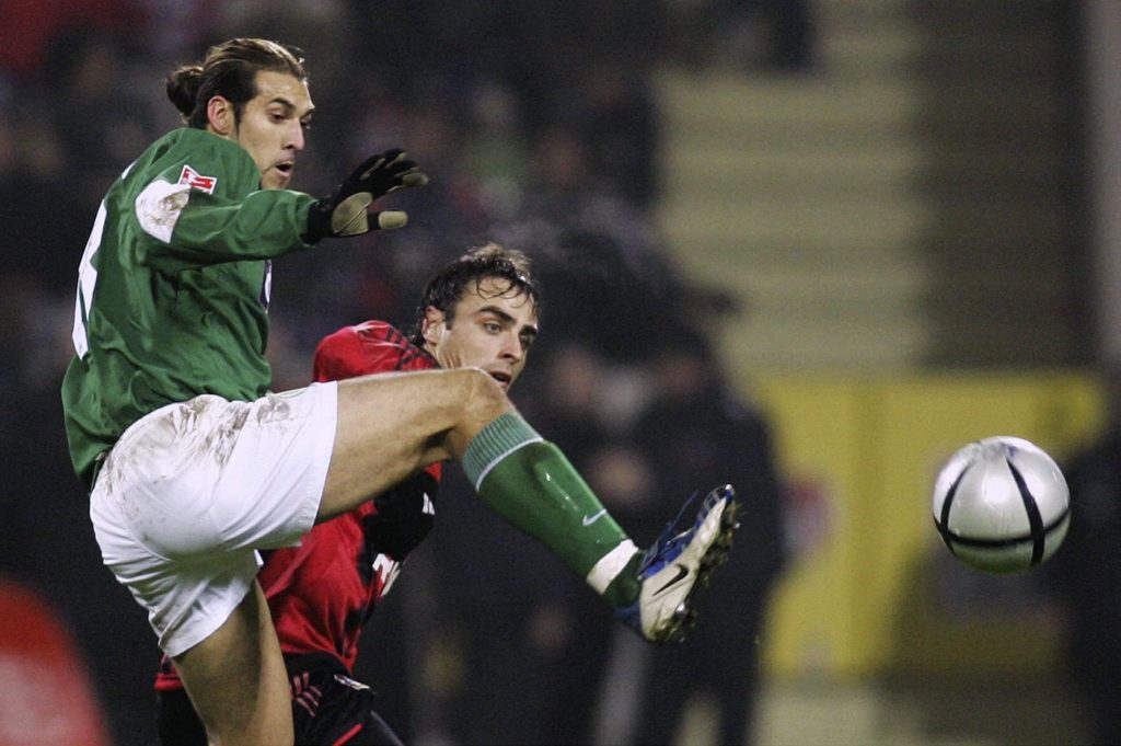 FB: 1. BL 04/05, Bayer 04 Leverkusen-VfL Wolfsburg