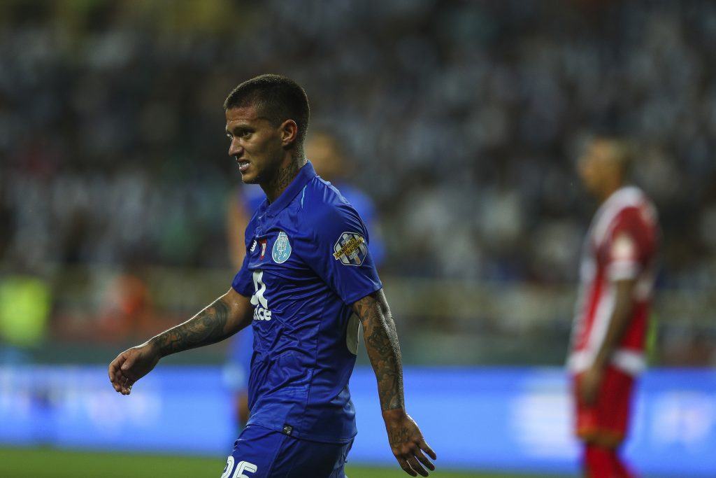 FC Porto v Desportivo das Aves - Portuguese Super Cup