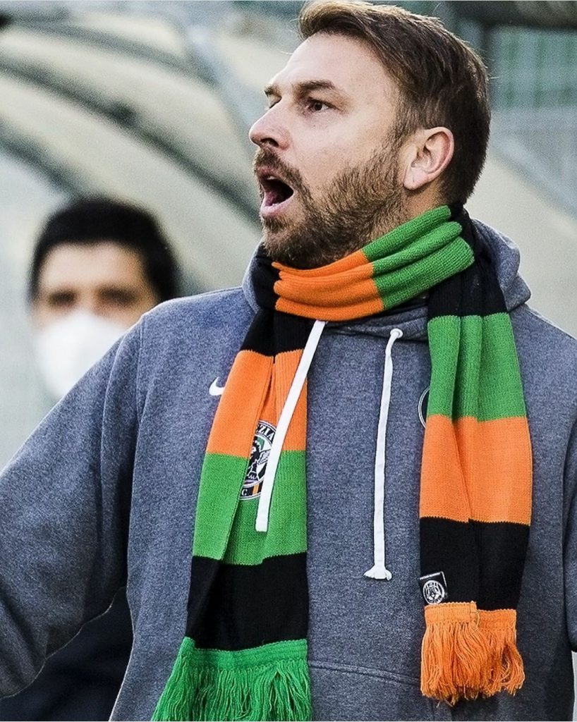 Screenshot_20210127-124813_Instagram