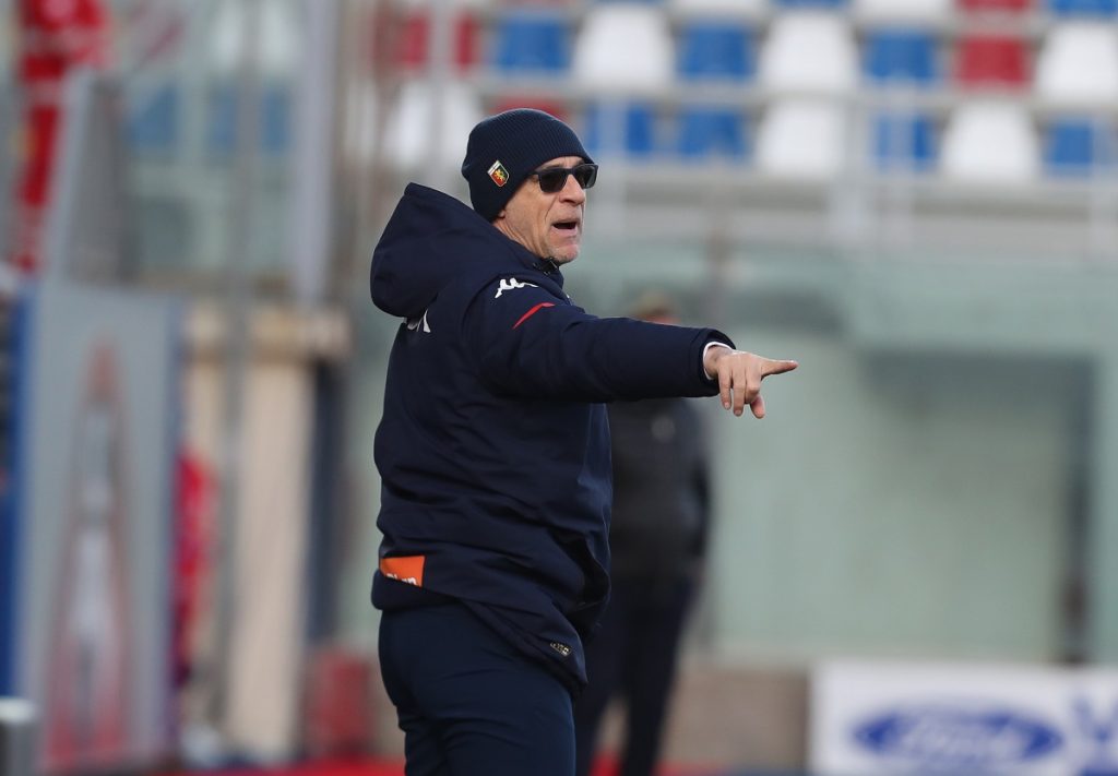 Ballardini in panchina durante Crotone-Genoa
