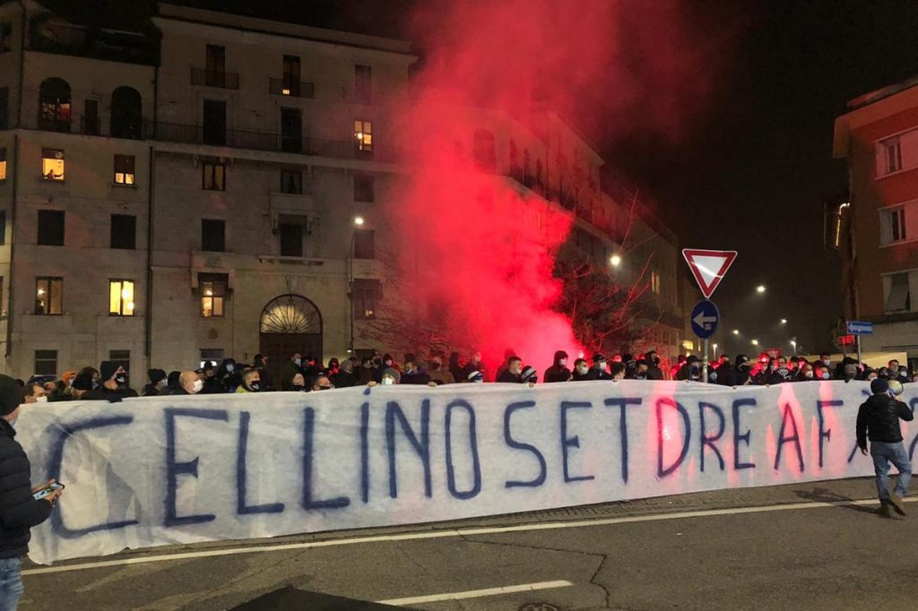 44884682-AF1B-4F42-B301-4E41FCDCF3C4