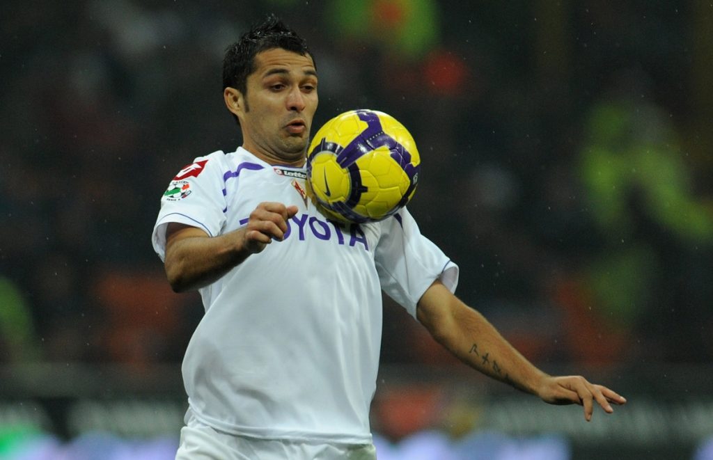 Santana da capitano porta al successo il Palermo nel derby