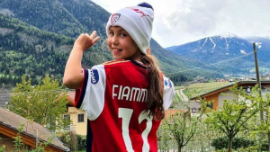 C74D9AD7-026B-406B-A301-4CEB5B4D2E9C