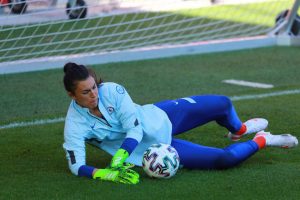 1 Zecira Musovic (Chelsea FC) am Ball, beim Aufwärmen, Warmmachen Frauenfussball, Halbfinal-Hinspiel der UEFA Womens Cha