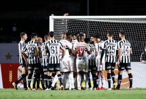 Sao Paulo v Santos - Brasileirao 2021