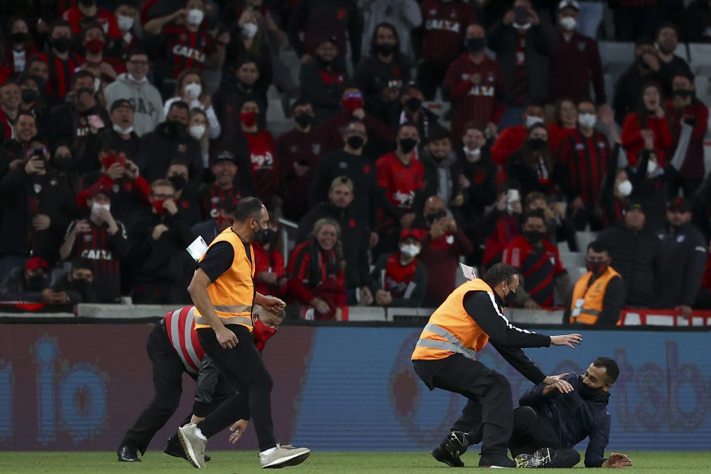 Athletico Paranaense v Flamengo - Copa Do Brasil 2021: Semi-Final