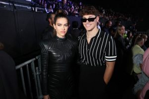 Balmain: Front Row - Paris Fashion Week - Womenswear Spring Summer 2022