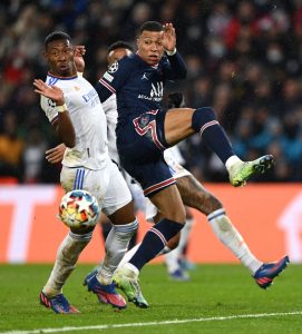 Paris Saint-Germain v Real Madrid: Round Of Sixteen Leg One - UEFA Champions League