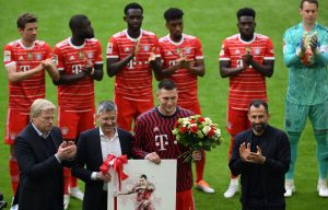 FC Bayern München v VfB Stuttgart - Bundesliga