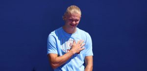 Manchester City Present New Summer Signings