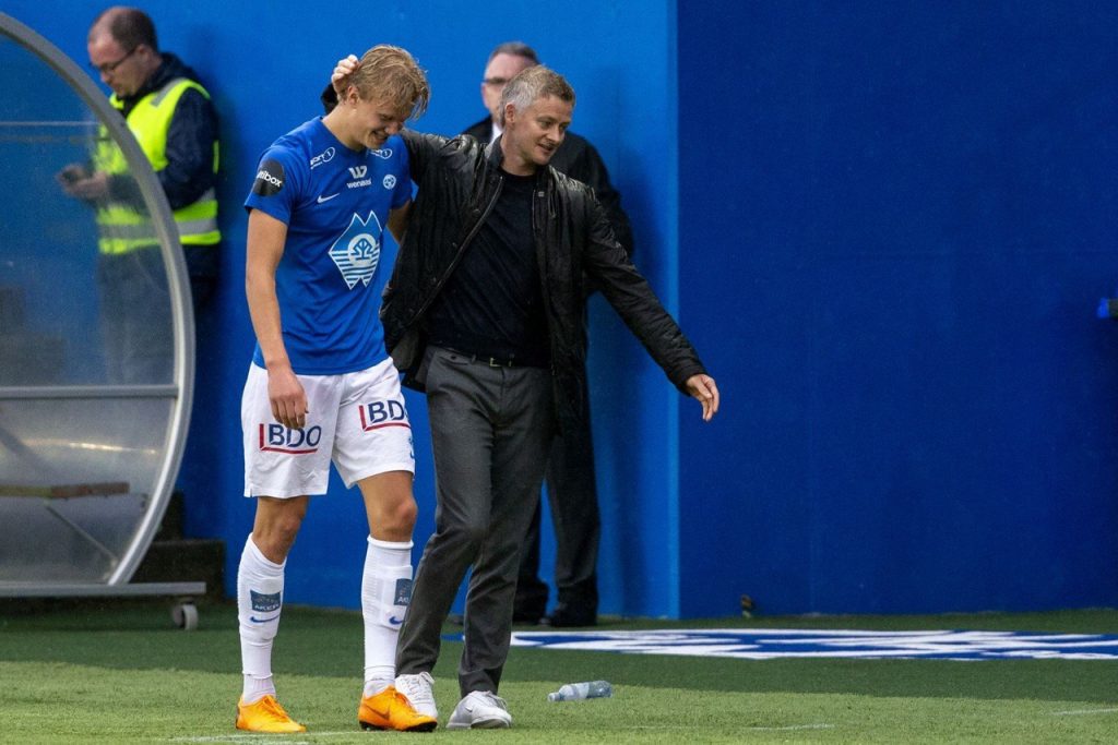 e4e993fb-c020-465c-9f4a-0a869183a2731212