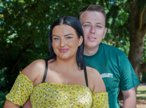 Mitch, figlio di Matt Le Tissier, con la moglie Alex