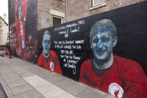 BLU EVERTON SUI MURALI REDS