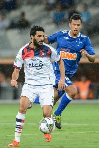 Cruzeiro v Cerro Porteno - Copa Bridgestone Libertadores 2014
