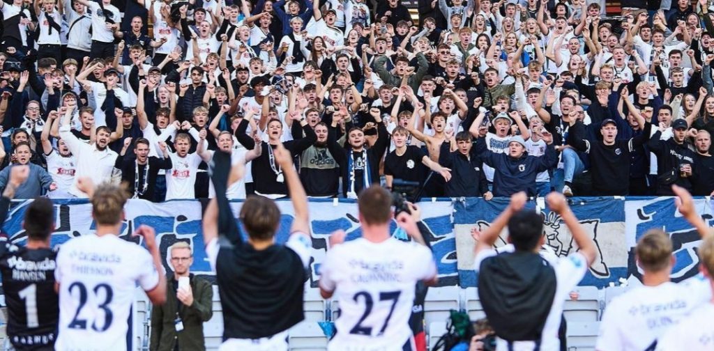 BRAVI I VERI TIFOSI DELL'AARHUS