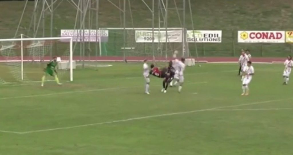 LA TORRES VINCE CON UN GRAN GOL