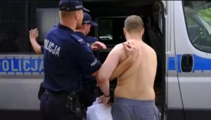 TIFOSI WIDZEW E SLASK SCONTRI IN AUTOSTRADA