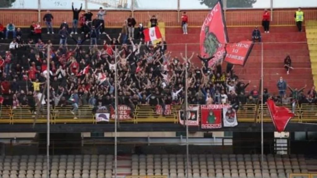 OK AI TIFOSI OSPITI A CASTELLAMMARE