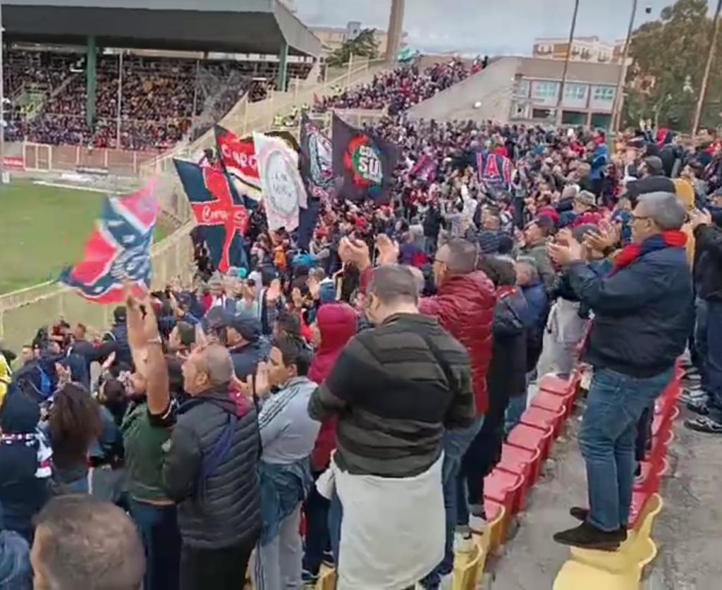 2E4FED84-88BA-4EAC-A55C-53A2FB0E4D25