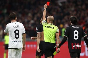 GIROUD PECCATO PER IL ROSSO