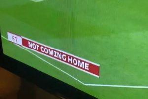 SFOTTO' IRLANDESE AGLI INGLESI