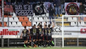 BATTUTA LA CARRARESE