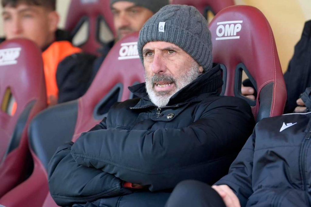 Livorno, Vincenzo Esposito si dimette post derby