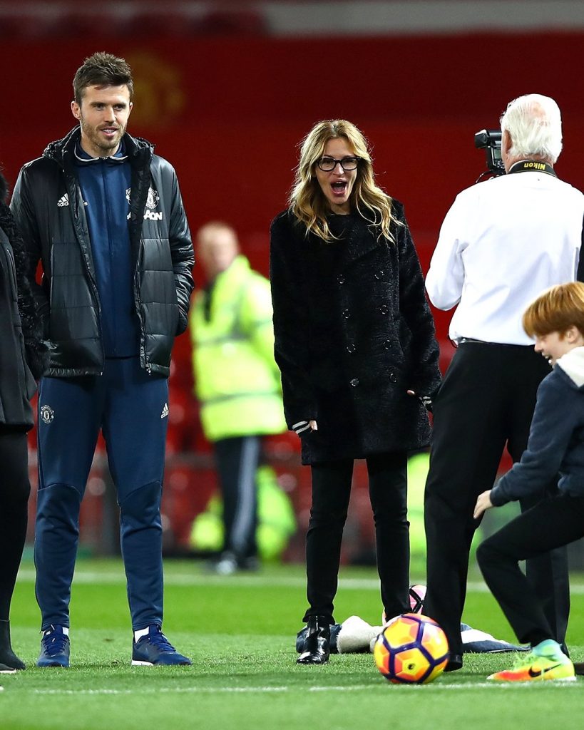 JULIA ROBERTS MANCHESTER UNITED