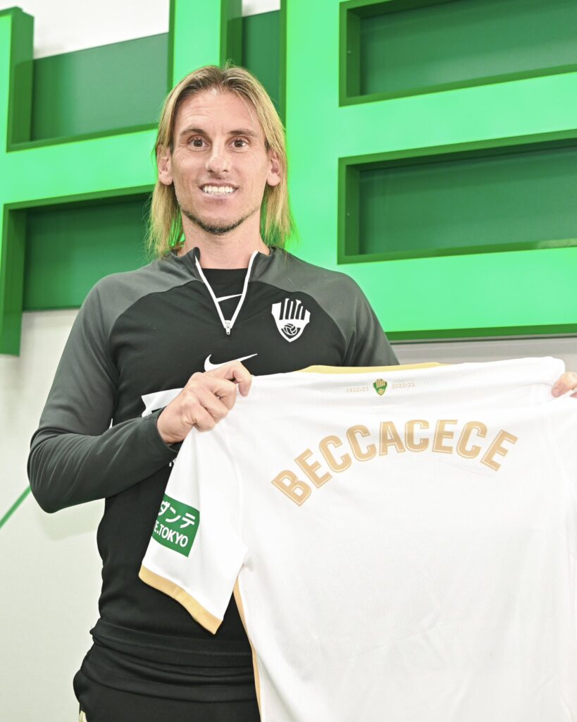 49E52B22-91D9-400C-A75B-A0C5888449CB