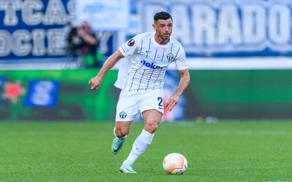 E6CF0211-4105-4CB1-8ECF-A48817E9C5AA