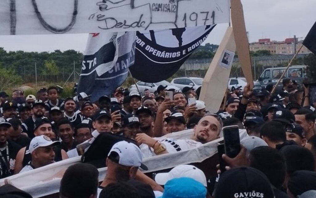 CONTESTAZIONE CORINTHIANS