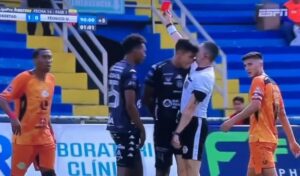 AGGRESSIONE ARBITRO ECUADOR