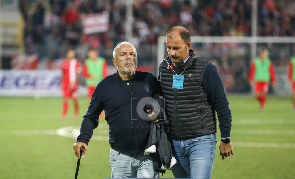 4EC44542-88A3-42E6-9D9B-45FFC539F669