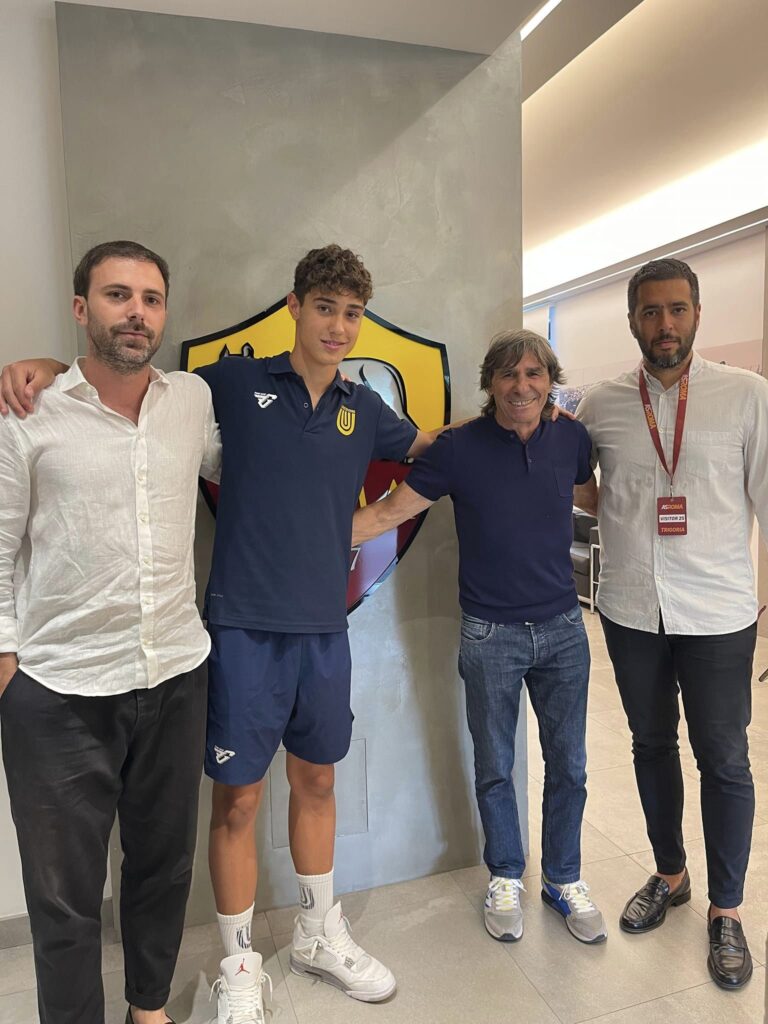 355317433_739792424818945_2557973397146033375_n