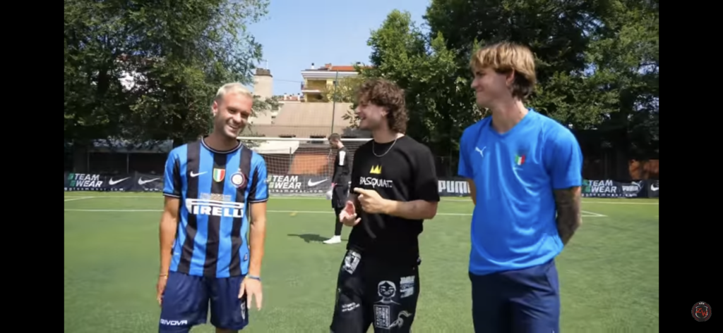 27767C28-D01E-4D2D-BA79-E41868A678D4