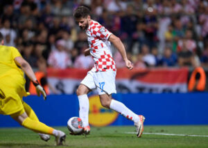 57E19356-94F9-4929-9EAD-EE8D7E09E03A