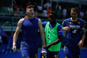 DDFAE329-52D1-4096-9D2E-9149535F9609