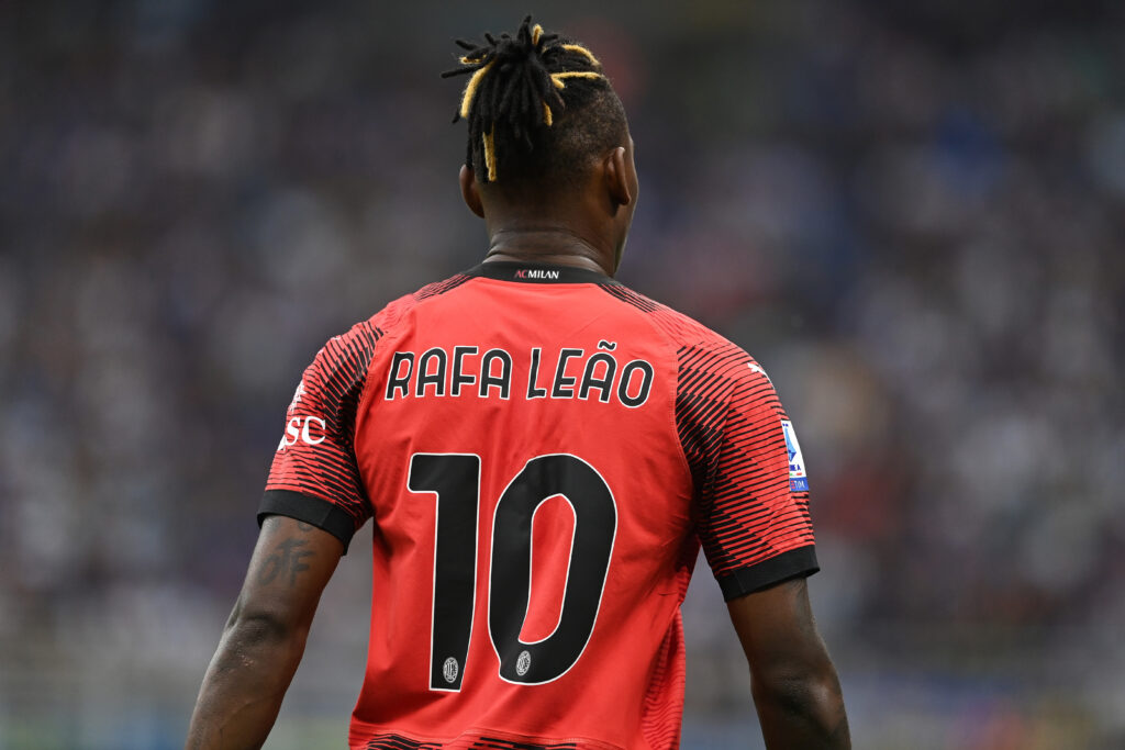 Leao riapre il derby di Milano
