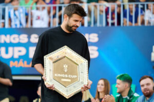 904FD82F-70C8-478A-B452-B123A875C932