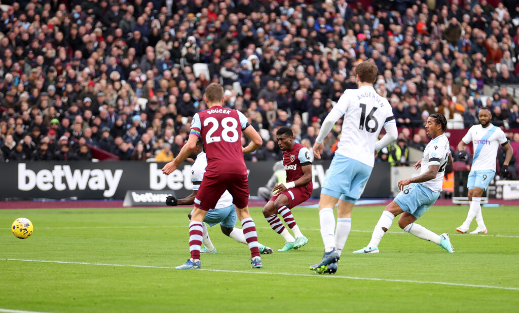 West Ham United v Crystal Palace - Premier League