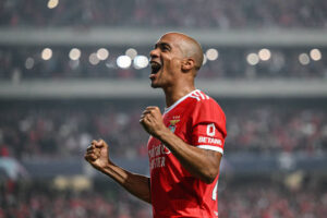 4DA72B9A-7315-4F00-86EA-308D4276CF55