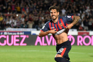 6C0D8E1D-659B-4D78-8BED-A6C1154DD7D2